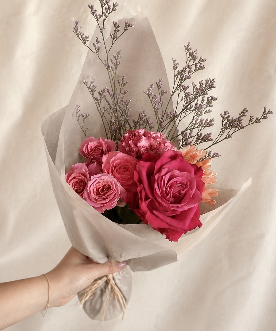 結婚式や記念日の花束